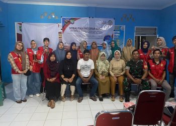 Mahasiswa KKNT Pangkep Sosialisasi Masyarakat Pembuatan Herbarium