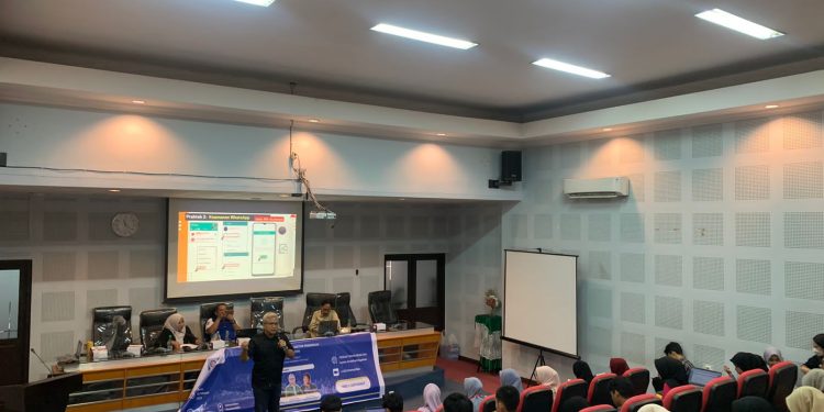 FISIP Adakan Seminar Literasi Digital, Bagikan Kiat Menjaga Keamanan Data