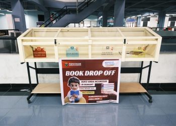 Kotak buku Book Drop Off Perpustakaan Unhas, Senin( 25/03). Sumber: IDENTITAS/NHX.