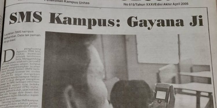 Bundel identitas edisi akhir April 2005 dengan judul berita utama "SMS Kampus: Gayana Ji"