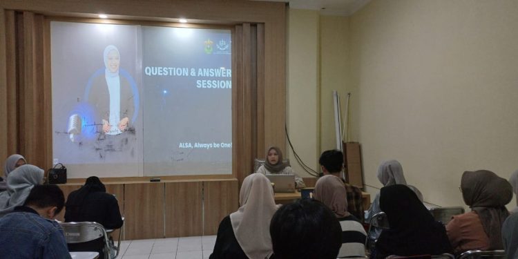 ALSA-FH Unhas Adakan ALSA Study Club, Bahas Penulisan Legal Opini