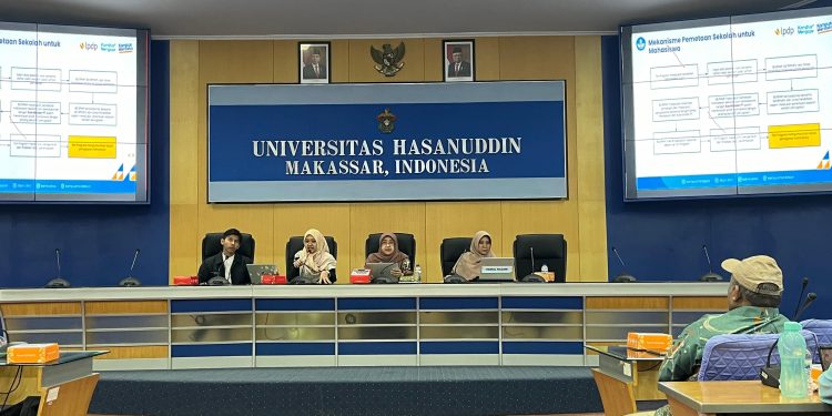Unhas gelar sosialisasi program kampus mengajar yang dirangkai dengan sharing session alumni kampus mengajar di Ruang Senat Unhas, Kamis (16/05). Foto : IDENTITAS/Athaya Najibah Alatas.