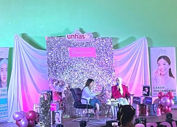 Dr Geby saat sesi talkshow di Studio Unhas TV, Sabtu (29/06). Foto: IDENTITAS/Alfa.