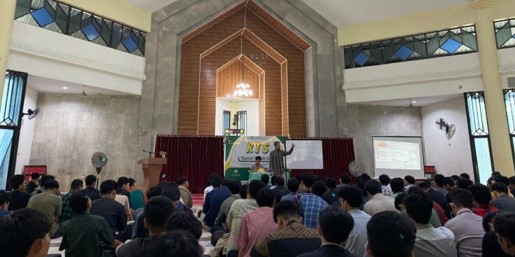 LDK MPM Unhas Gelar Kajian Spesial, Bahas Seni Menghadapi Masalah