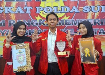 Tim mahasiswa FH Unhas Juara 1 Kompetisi Debat Hukum tingkat Polda Sulsel. Foto : Dokumentasi Pribadi