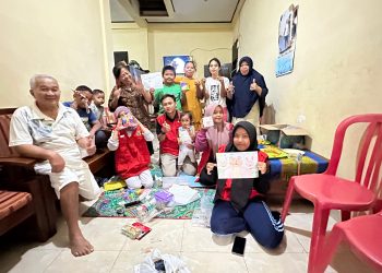 Foto bersama peserta art therapy dengan mahasiswa KKN Prestasi Unhas. Foto: Dokumentasi Pribadi.