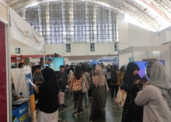 Mahasiswa dan Alumni Antusias Hadiri Unhas Career Expo 2024