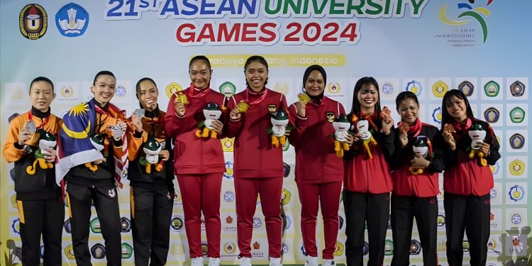 Tim Karate Unhas Peroleh Medali Emas di ASEAN University Games ke-21