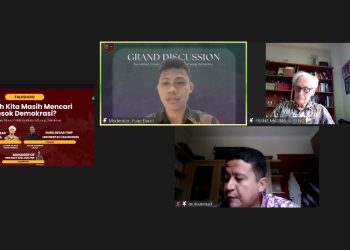 Diskusi publik FPCI yang dilaksanakan secara daring melalui Zoom Meeting, Sabtu (13/07). Foto: Tangkapan layar