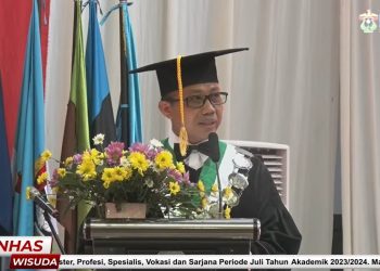Sambutan Wakil Rektor Bidang Akademik dan Kemahasiswaan Unhas, Prof drg Muhammad Ruslin MKes PhD SpBM(K) pada wisuda periode Juli tahun akademik 2023/2024, Selasa (09/07). Foto: Tangkapan Layar.