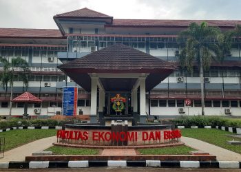 Fakultas Ekonomi dan Bisnis Universitas Hasanuddin. Foto: IDENTITAS/MRL.