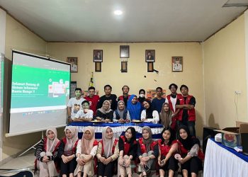 Mahasiswa KKNT Desa Wisata Unhas Buat Website untuk Perangkat Desa Bonto Bunga