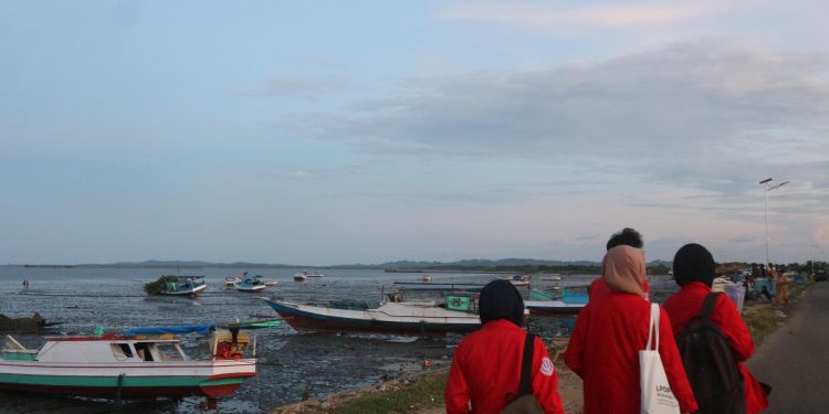 Tim PKM-RSH Unhas Telusuri Upaya Suku Bajo Bone dalam Meraih Psychological Welfare