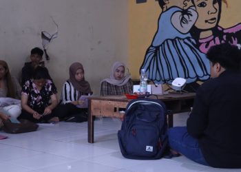 Human FISIP Unhas Hadirkan Redpel identitas pada Kelas Reporter