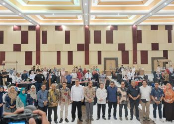 Seminar Nasional LSP Unhas Siapkan Tenaga Kerja Bersertifikasi Nasional dan Internasional