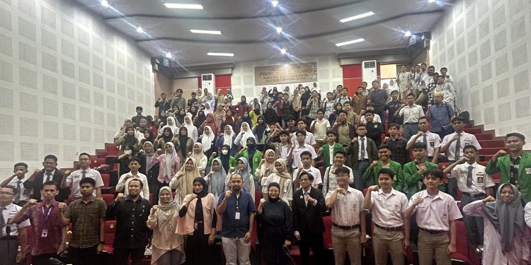 Seminar Nasional KSEI FoSEI Gaung Investasi Syariah untuk Generasi Muda