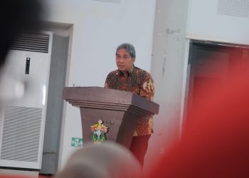 Pemaparan materi oleh Dirjen Kebudayaan Kemendikbudristek, Hilmar Farid PhD, Senin (07/10). Foto: IDENTITAS/Adrian.