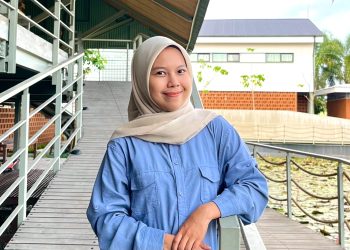 Jebakan Gelar Sarjana