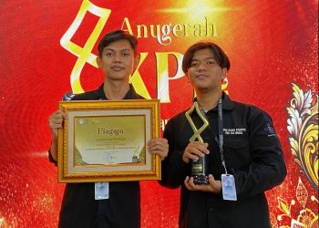 UKM Radio Kampus EBS Unhas Terima Penghargaan pada Anugerah KPI Award 2024