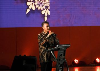 Prof Ir Andi Haris Muhammad ST MT PhD saat memberikan sambutan sekaligus menutup acara Pesiar 2024, Minggu (10/11). Foto: IDENTITAS/Aliyah Fadhilah.
