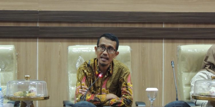 Hadiri Seminar Nasional, WD1 FKM Tekankan Peran Mahasiswa dalam Penanggulangan Tuberkulosis
