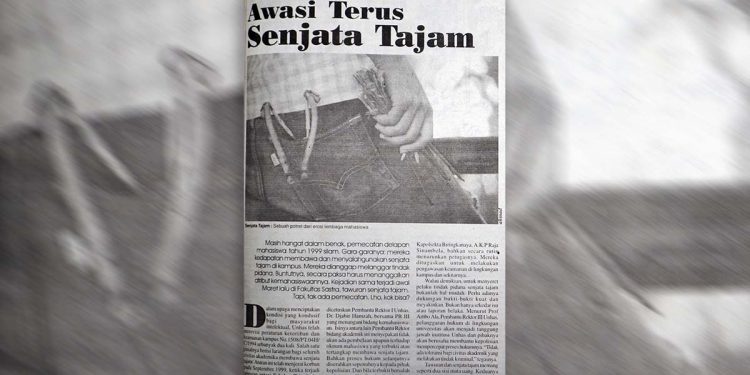 Potongan berita dari terbitan identitas edisi Awal Mei 2002 dengan judul "Awasi Terus Senjata Tajam"