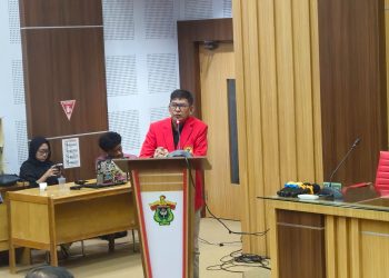 Dialog Kosmik FISIP Unhas Ajak Pemuda Terjun ke Dunia Politik