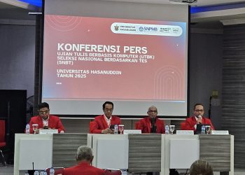 Konferensi Pers UTBK 2025 Unhas di Ruang Molar Lantai Dasar FKG Unhas, Rabu (23/04). Foto: IDENTITAS/Muh Fadhel Perdana