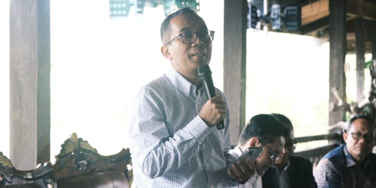 Mendiktisaintek Kunjungi Tambak Pendidikan Unhas di Barru