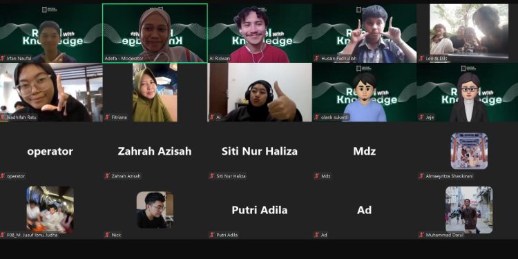 Foto peserta kegiatan Rebel with Knowledge yang diadakan oleh LFM Unhas melalui Zoom Meeting, Minggu (25/5). Foto: Tangkapan layar.