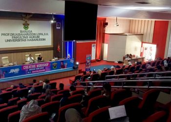 Suasana kegiatan Creative Workshop di Baruga Prof Baharuddin Lopa Foto: IDENTITAS/Fathimah Nur Khalidah Rahman.