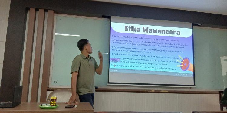 Tingkatkan Pemahaman Tentang Berita, Kemasos Unhas Adakan Kelas Dasar-dasar Jurnalistik