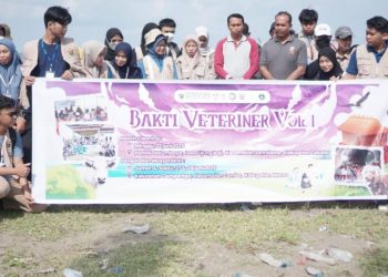 HIMAKAHA Unhas Sukses Gelar Bakti Veteriner Vol.1