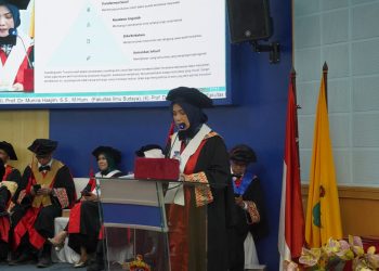 Pengukuhan Guru Besar Ilmu Sosiolinguistik Tekankan Bahasa dan Martabat dalam Orasinya