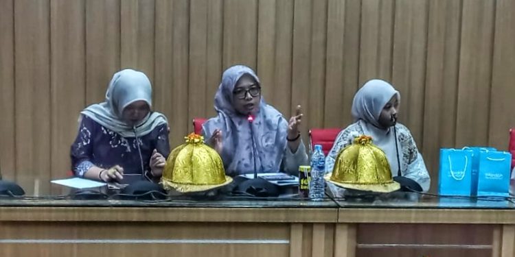 BIDIK LeDHaK Unhas x Wardah Tekankan Bonus Demografi sebagai Peluang dan Tantangan