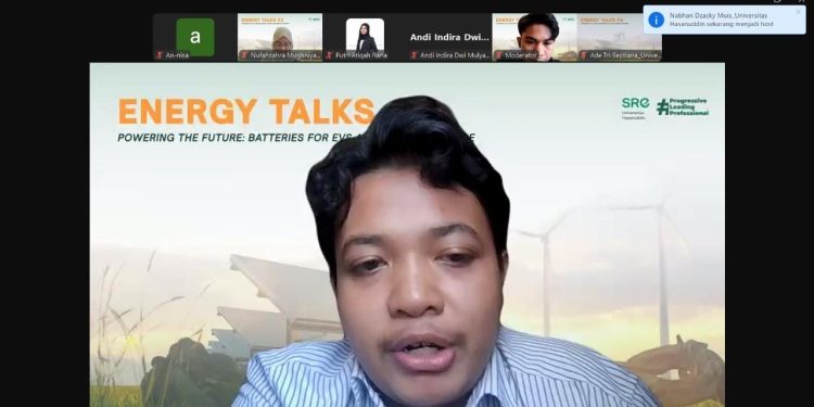 Sambutan oleh President of SRE Unhas pada kegiatan Energy Talks 2, Sabtu (14/06). Foto: Tangkapan Layar.