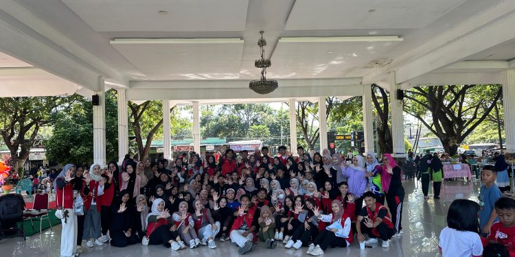 Mahasiswa KKN-PK se-Kecamatan Bantaeng Sambut Hari Anak Nasional dengan Car Free Day