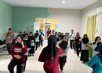Fisioterapi Unhas Perkuat Layanan Lansia lewat Tahap Kedua Pengabdian di Barru
