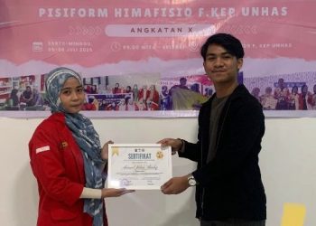 Diklat Kepenulisan Himafisio Unhas Dorong Kemampuan Public Speaking Mahasiswa