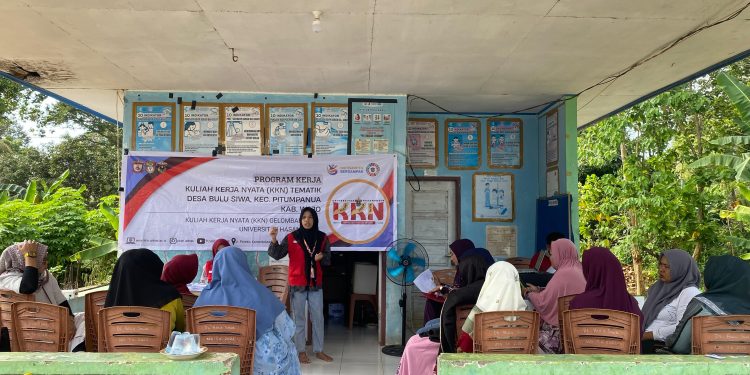 Dorong Kemandirian Ekonomi Keluarga, Mahasiswa KKN-T Unhas Sosialisasikan Manajemen Keuangan Rumah Tangga