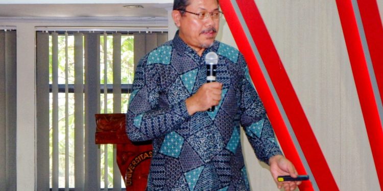 Dekan Pertama Fateta Unhas Ajak Mahasiswa Baru Jadi Pelopor Teknologi Pertanian