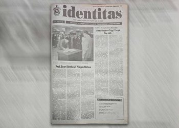 Halaman utama identitas edisi Akhir September 1993. Foto: Arsip identitas