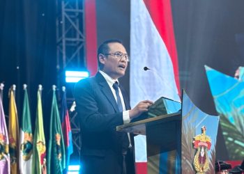 Dirjen Sains dan Teknologi Kemendikti Saintek Prof Dr Ahmad Najib Burhani MA menyampaikan sambutan pada Dies Natalis ke-69 Unhas di Baruga Andi Pangeran Pettarani, Sabtu (13/09). Foto: IDENTITAS/Suci Aulia Tenri Ajeng