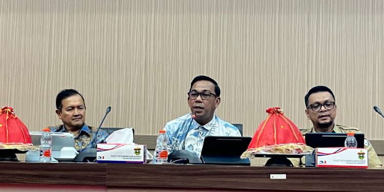 Branch Manager BSI Makassar Tekankan Kemandirian Ekonomi Mahasiswa