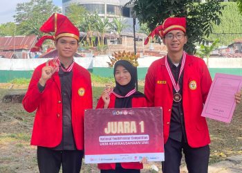 Tim Mahasiswa FEB Unhas Raih Juara Pertama NYPC 2025