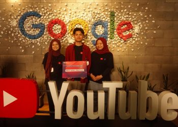 Tim PK identitas Unhas saat menerima penghargaan Next Level Creators 2025 di Kantor Google, Jakarta Selatan, Jumat (03/10). Foto: Dokumentasi Pribadi