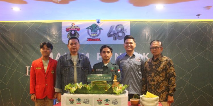 Pengurus Misekta 2025 dan Alumni pada Malam Puncak Perayaan Hari Ulang Tahun MISEKTA ke-48 di Hotel Almadera Makassar, Minggu (05/10). Foto: Dokumentasi Pribadi