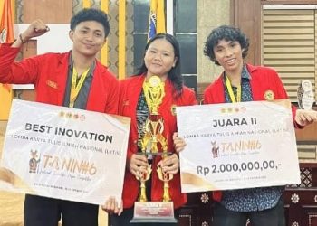 Usung Inovasi Antiseptik Teat Dipping, Tim Fapet Unhas Sabet Juara 2 LKTI di Unram