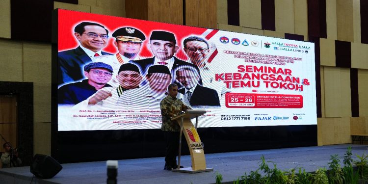 Ketua MPR RI, Ahmad Muzani dalam Seminar Kebangsaan dan Temu Tokoh yang diadakan di Unhas Hotel and Convention, Sabtu (25/10). Foto: Dokumentasi pribadi.