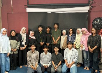 GCC Kosmik Bersama Belantara Kreatif Ajak Mahasiswa Refleksikan Jejak Karbon Pendaki